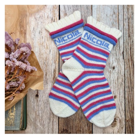 Nicola's Socke - Strickanleitung mit Signature 4ply - Printversion