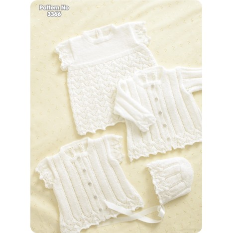 King Cole Strickanleitung (3ply/4ply) 3366 für Babies - Mützen, Kleidchen, Jäckchen